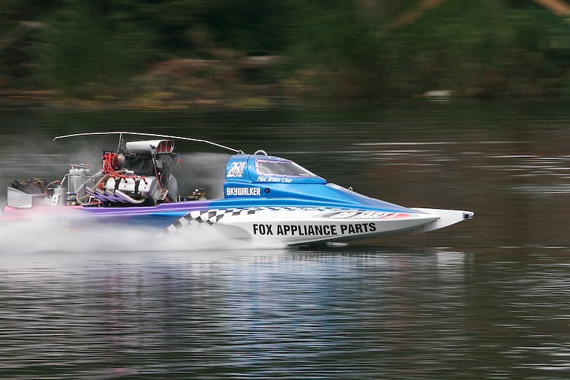 IMAGE: http://www.weatherred.com/coppermine/albums/2007dragboats/2007drag17.jpg